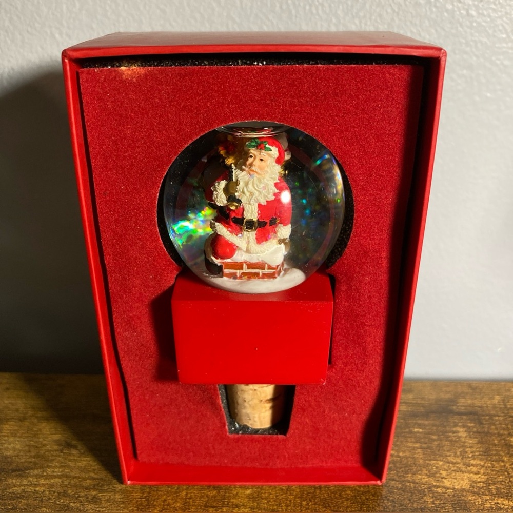 Saks Fifth Avenue Santa Snow Globe Wine Stopper Cork Christmas NEW IN BOX RARE